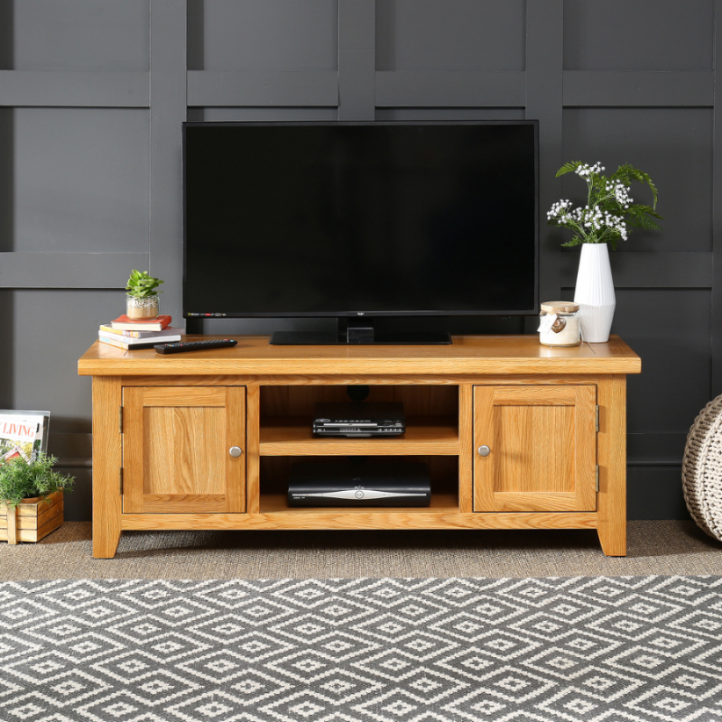 cheshire-oak-large-tv-stand